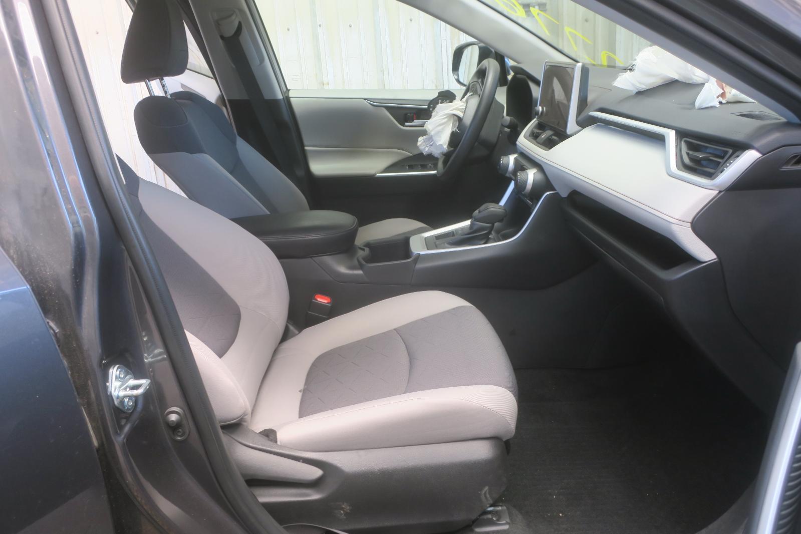 2024 Toyota Rav4 -- Photo 14