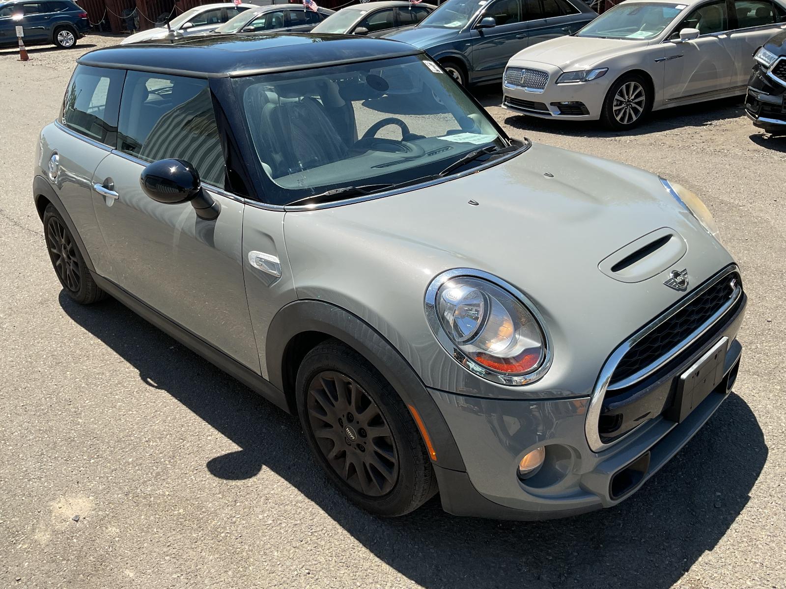 2017 MINI Cooper