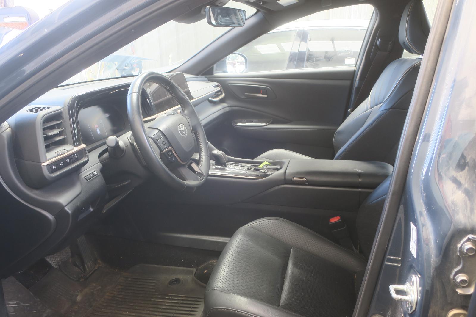 2025 Toyota Crown Signia -- Photo 5