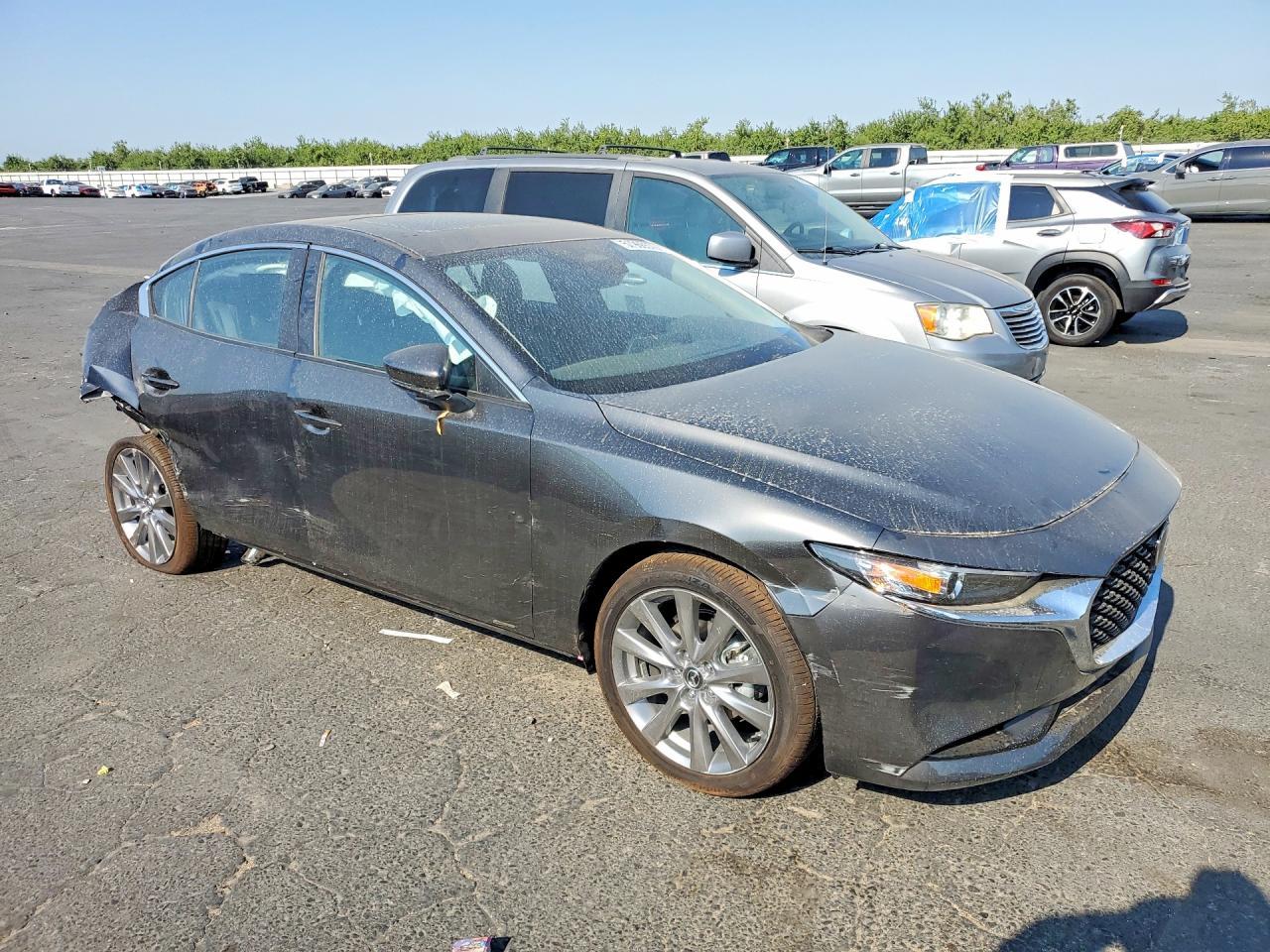 2026 Mazda Mazda3 -- Photo 4