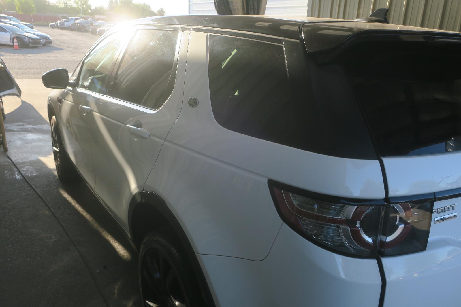 2015 Land Rover Discovery Sport -- Photo 2