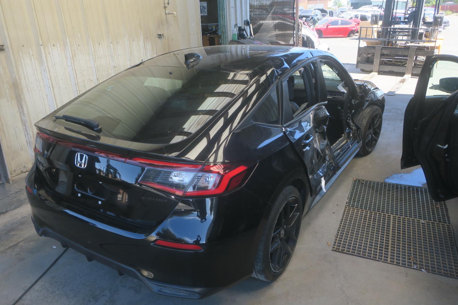 2023 Honda Civic -- Photo 3