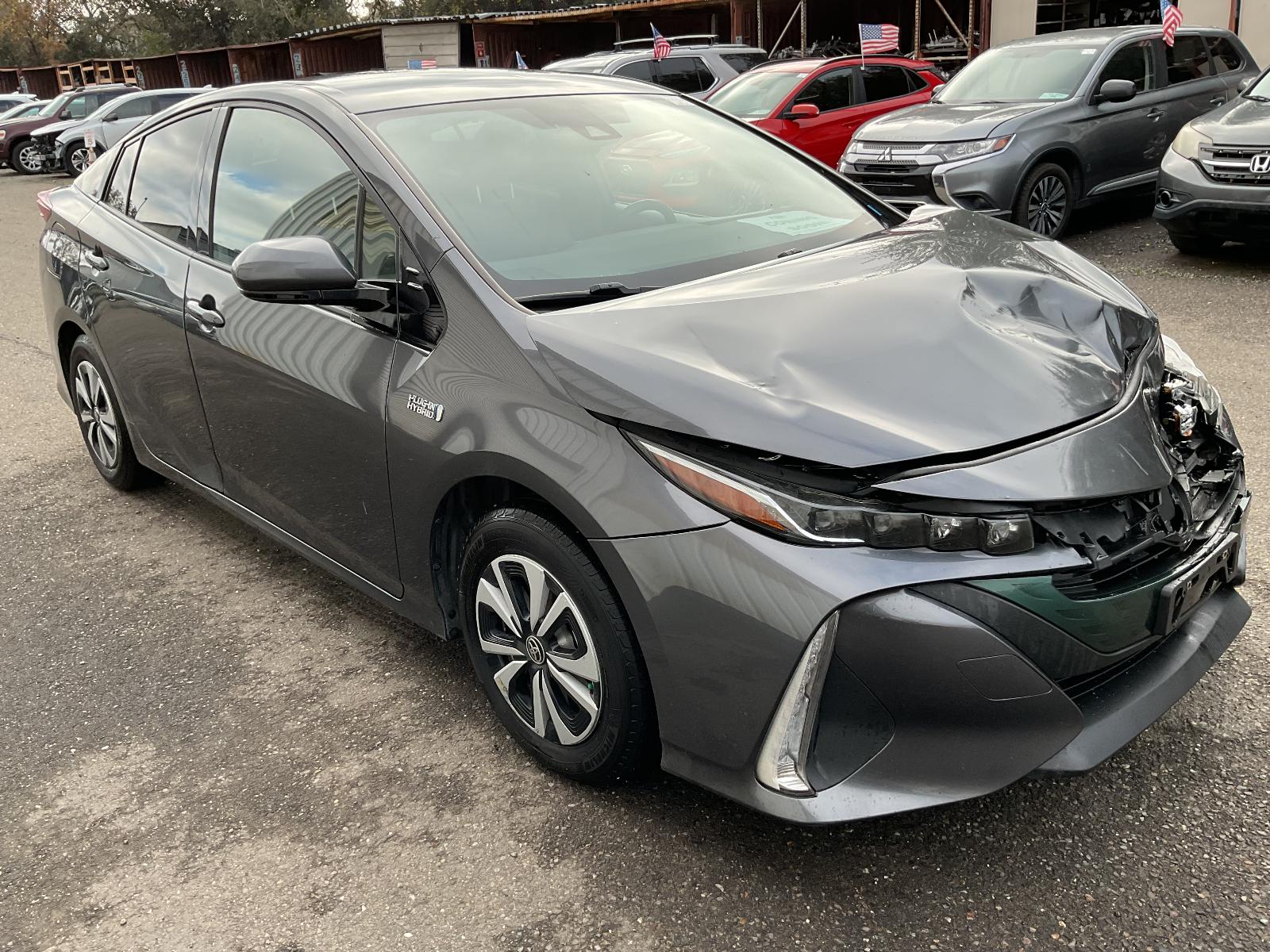 2018 Toyota Prius Prime Premium's photo