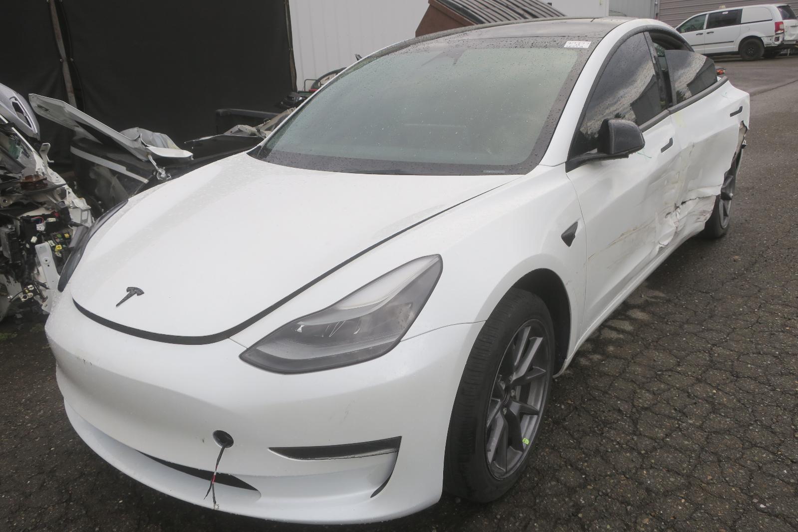2023 Tesla Model 3 -- Photo 1