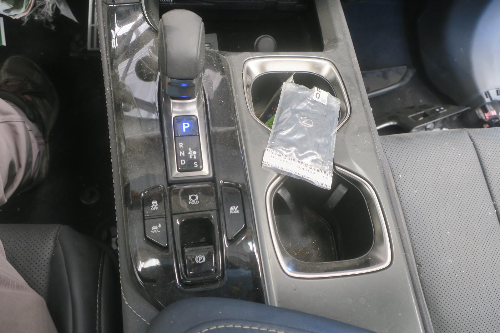 2026 Lexus Nx350h -- Photo 12