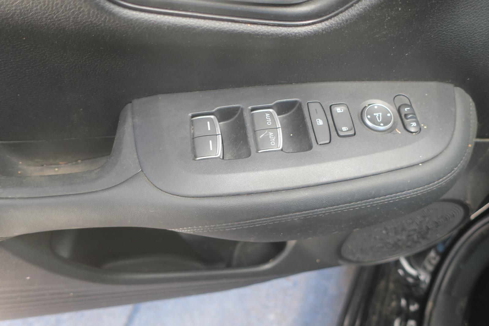 2024 Honda HR-V -- Photo 9