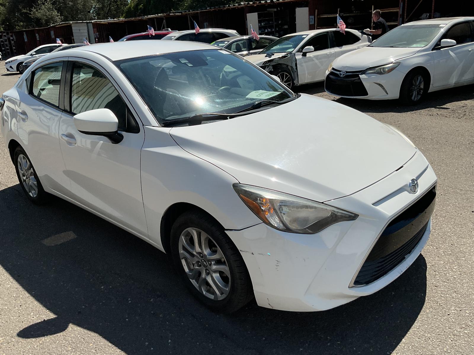 2017 Toyota Yaris IA