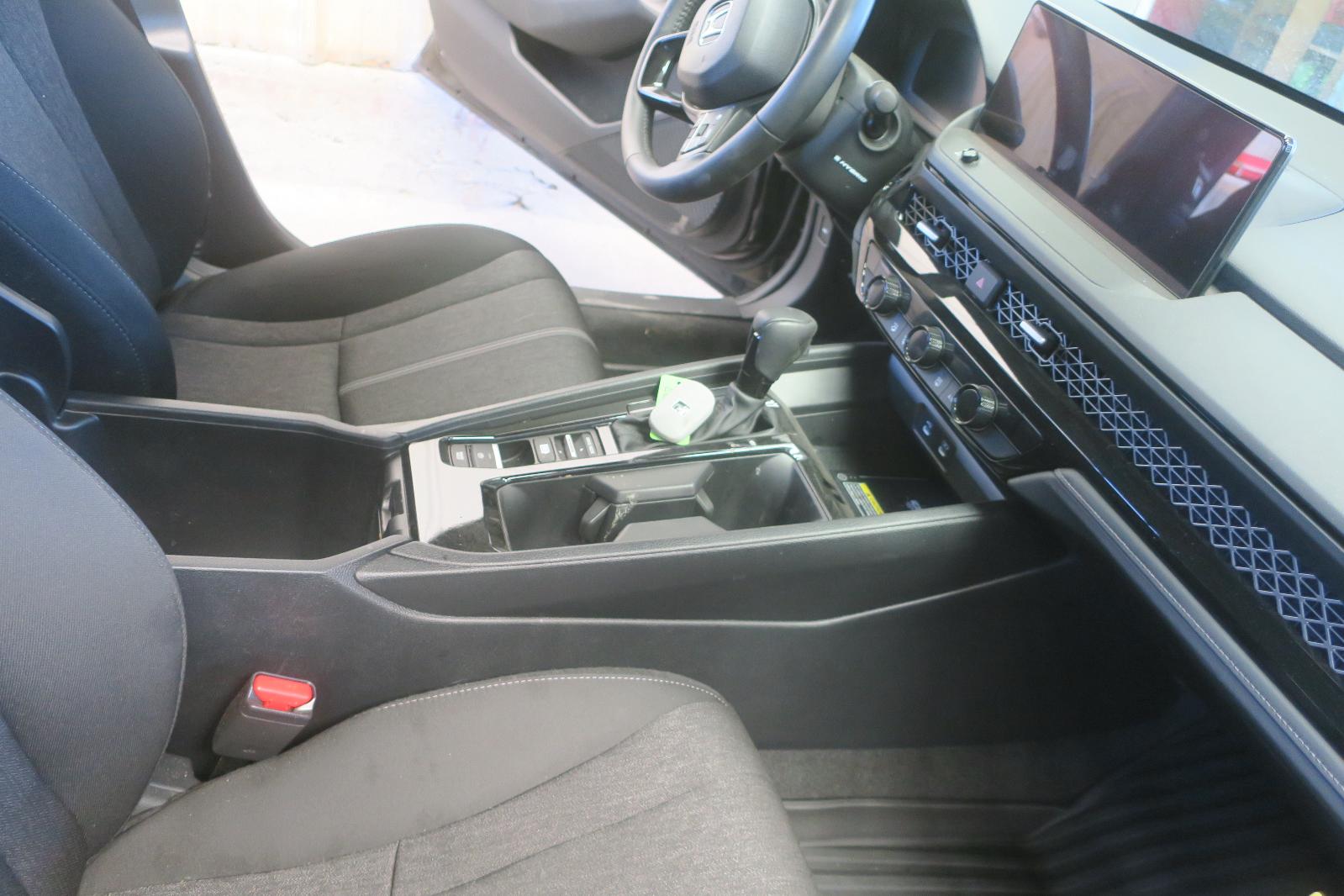 2025 Honda Accord -- Photo 7