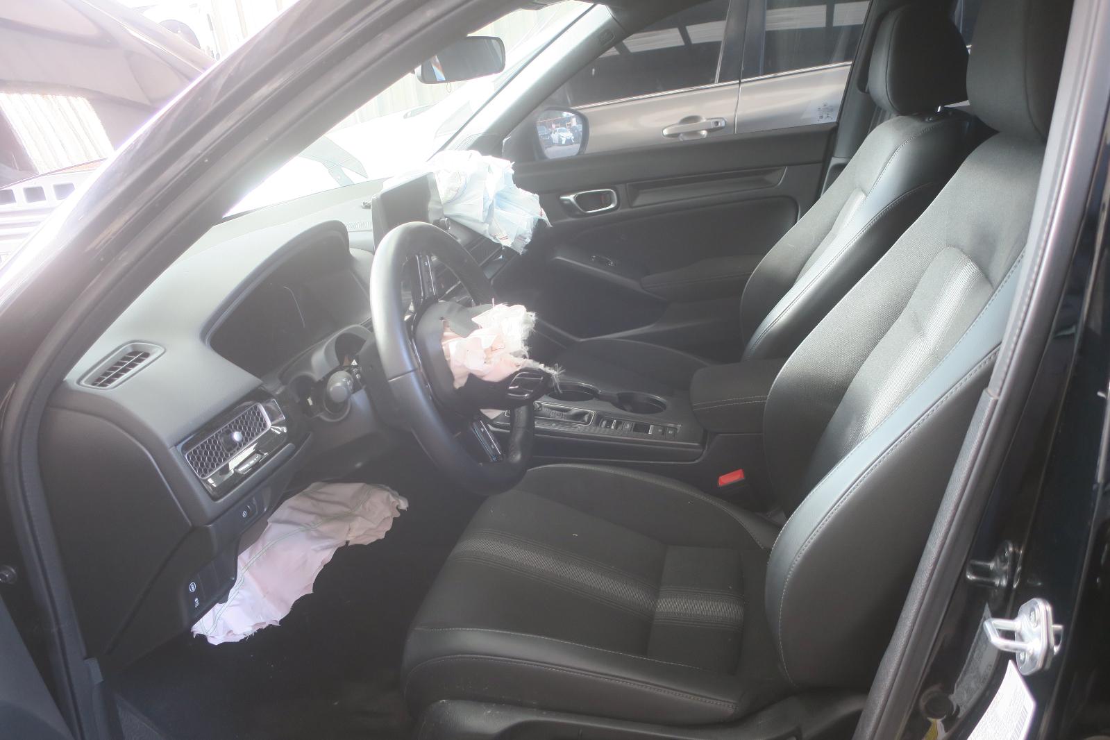 2023 Honda Civic -- Photo 5