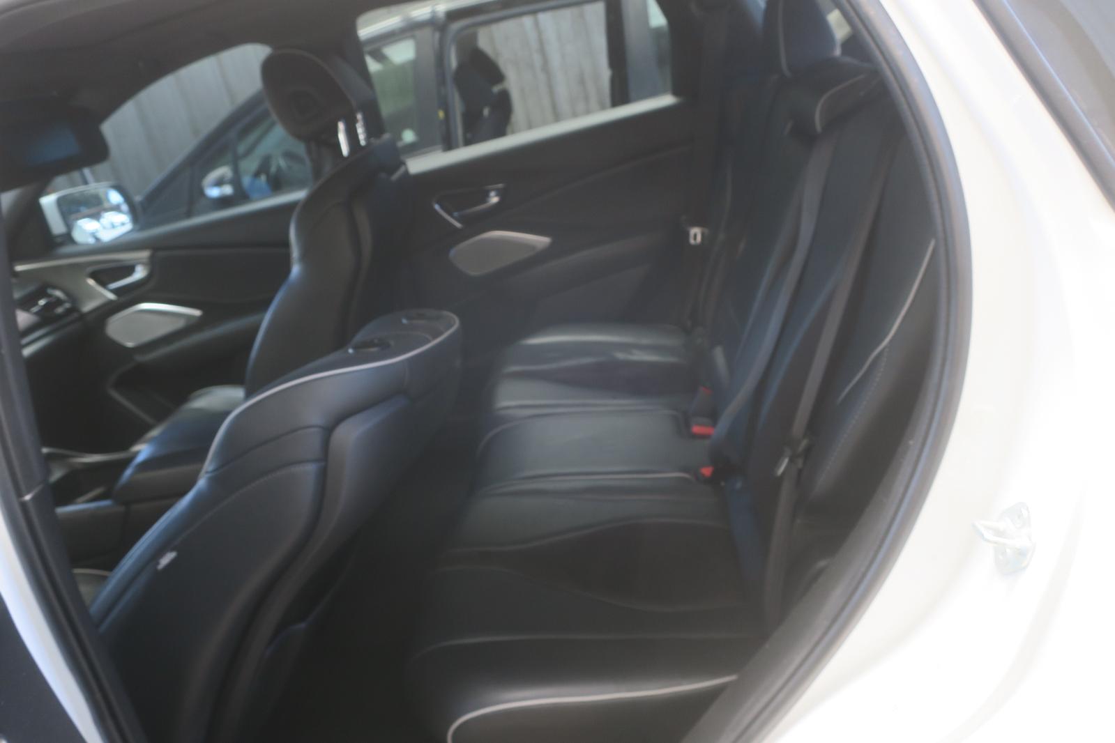 2021 Acura RDX -- Photo 8