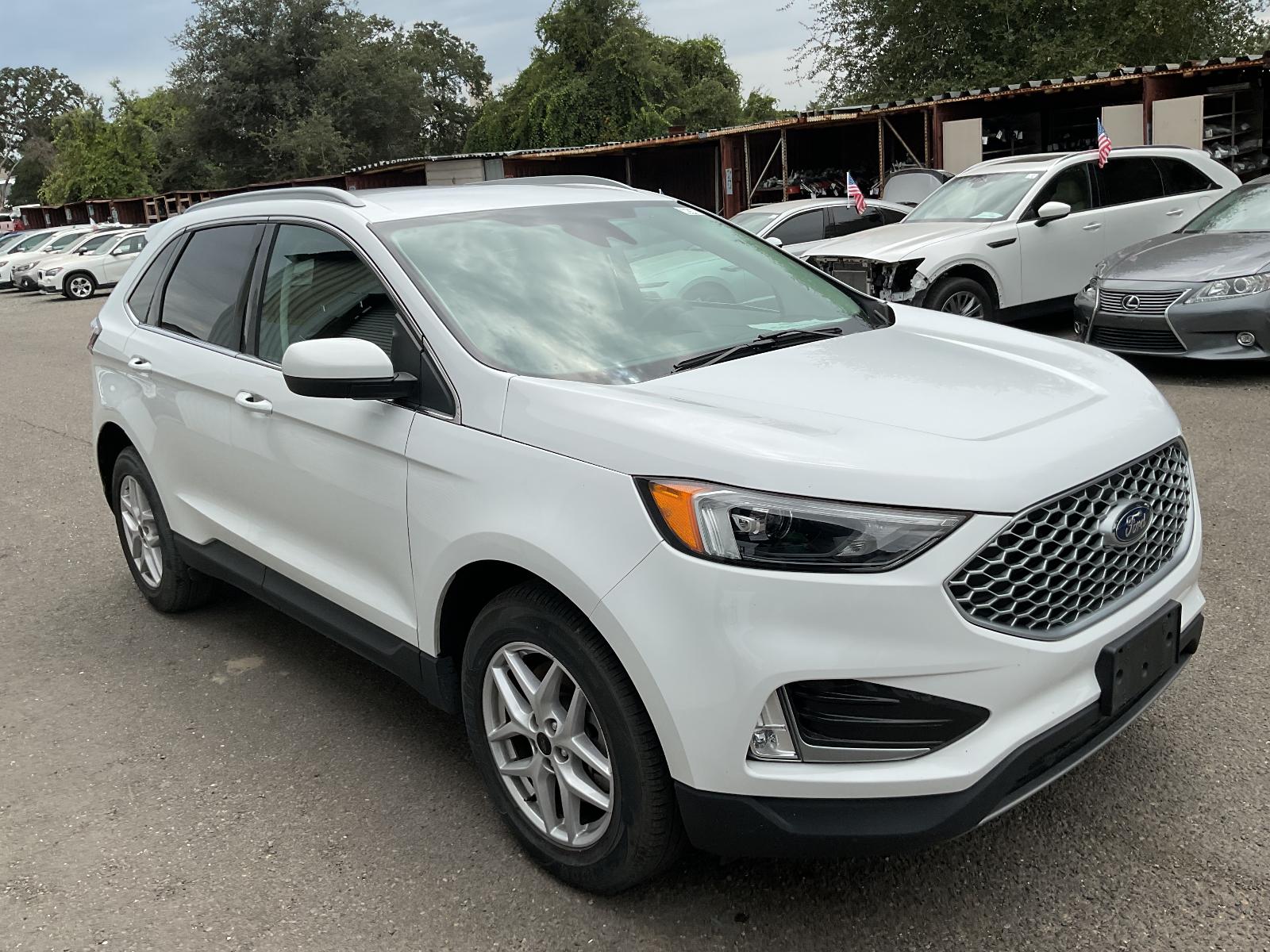 2023 Ford Edge