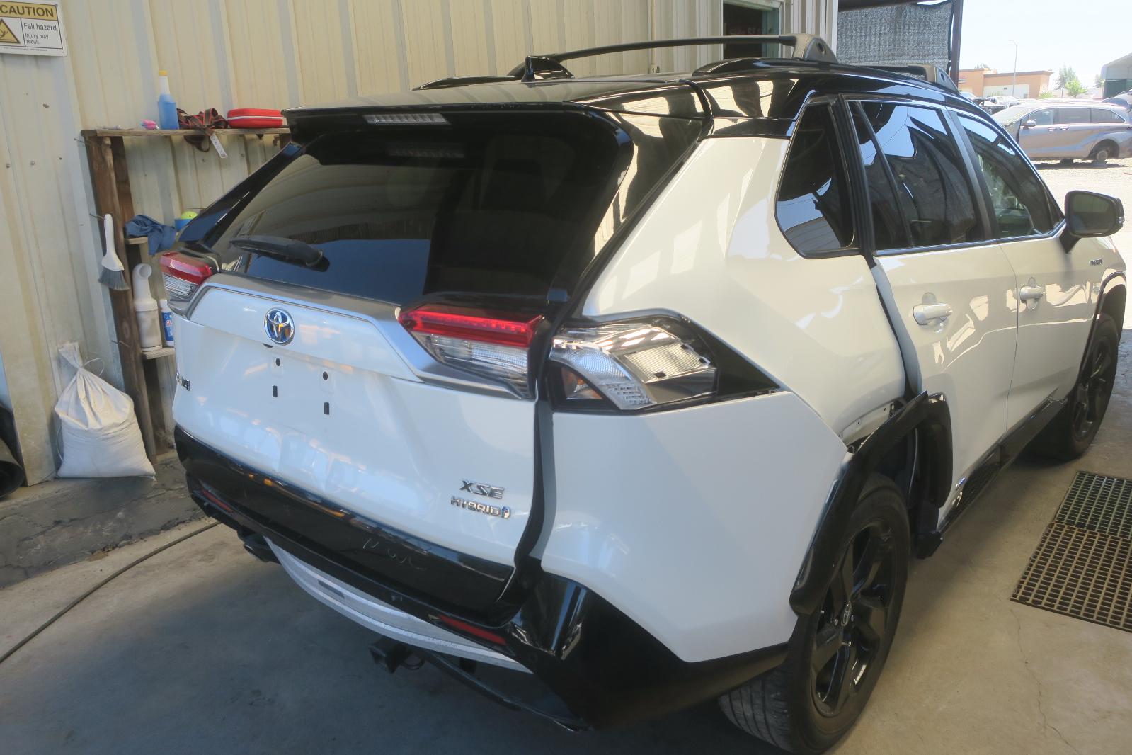 2019 Toyota Rav4 -- Photo 3
