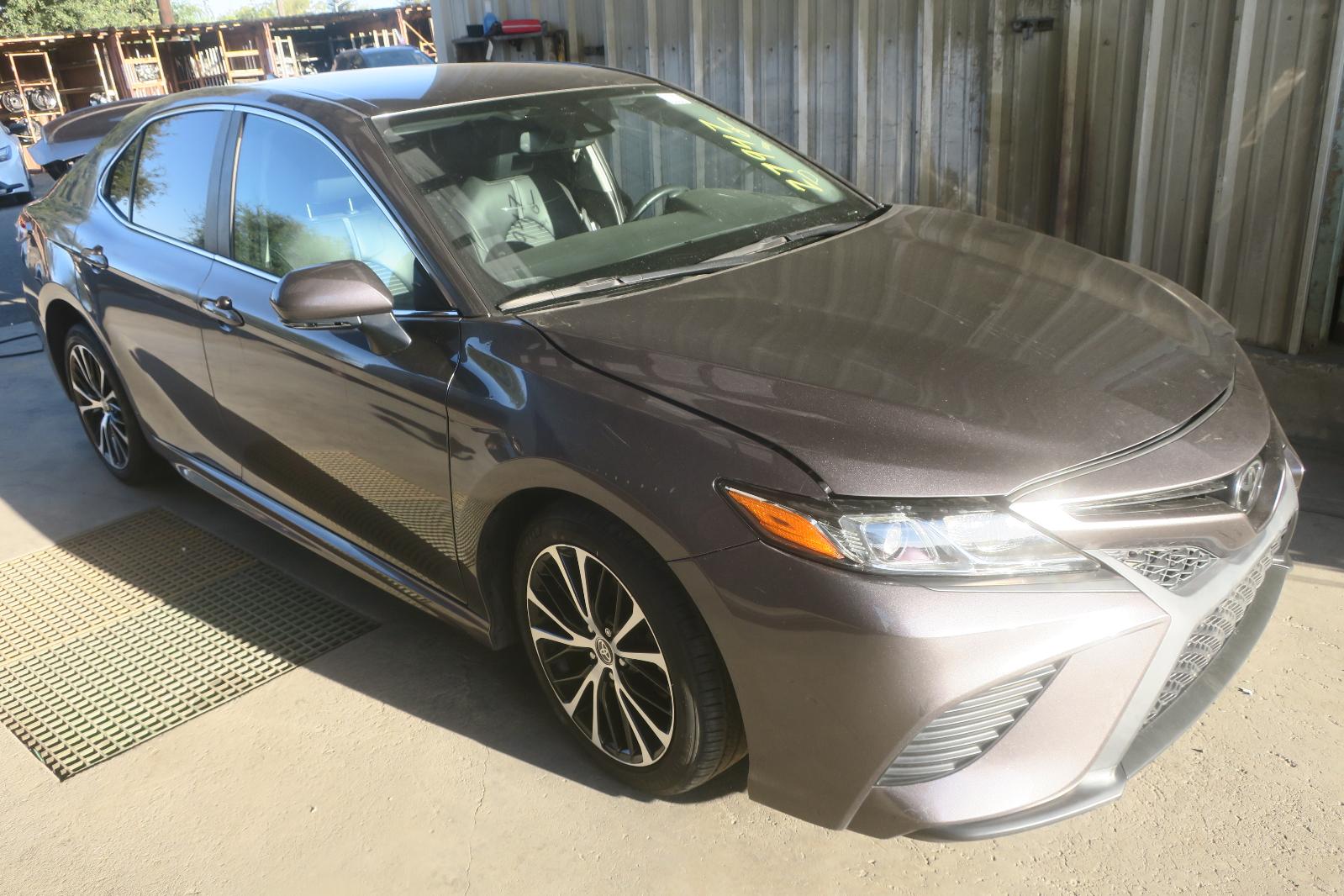 2020 Toyota Camry -- Photo 4