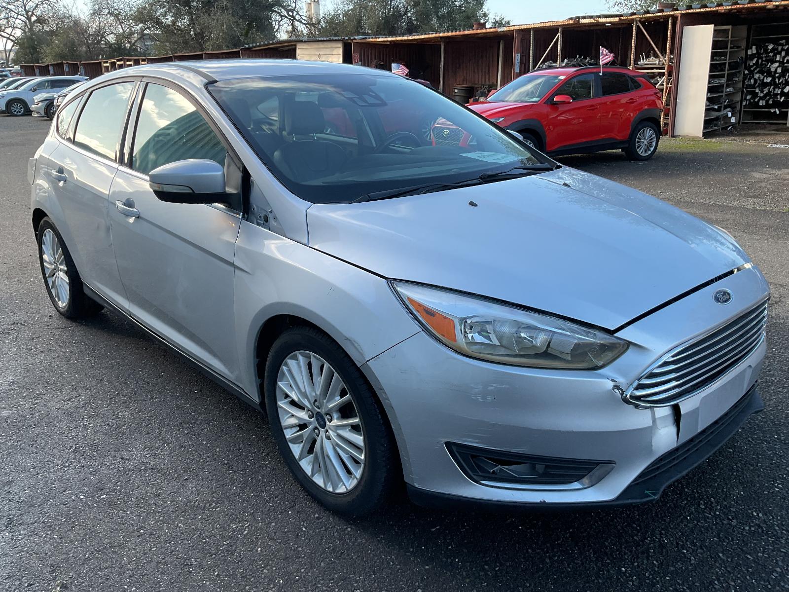 2016 Ford Focus Titanium's photo