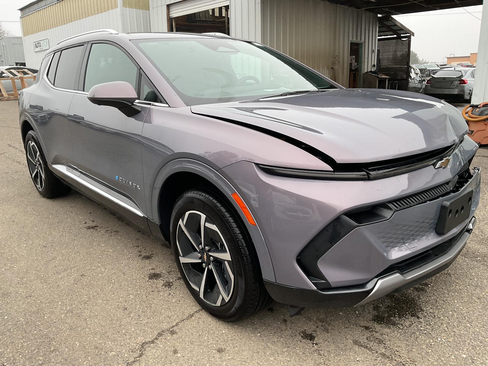2025 Chevrolet Equinox EV 1LT's photo