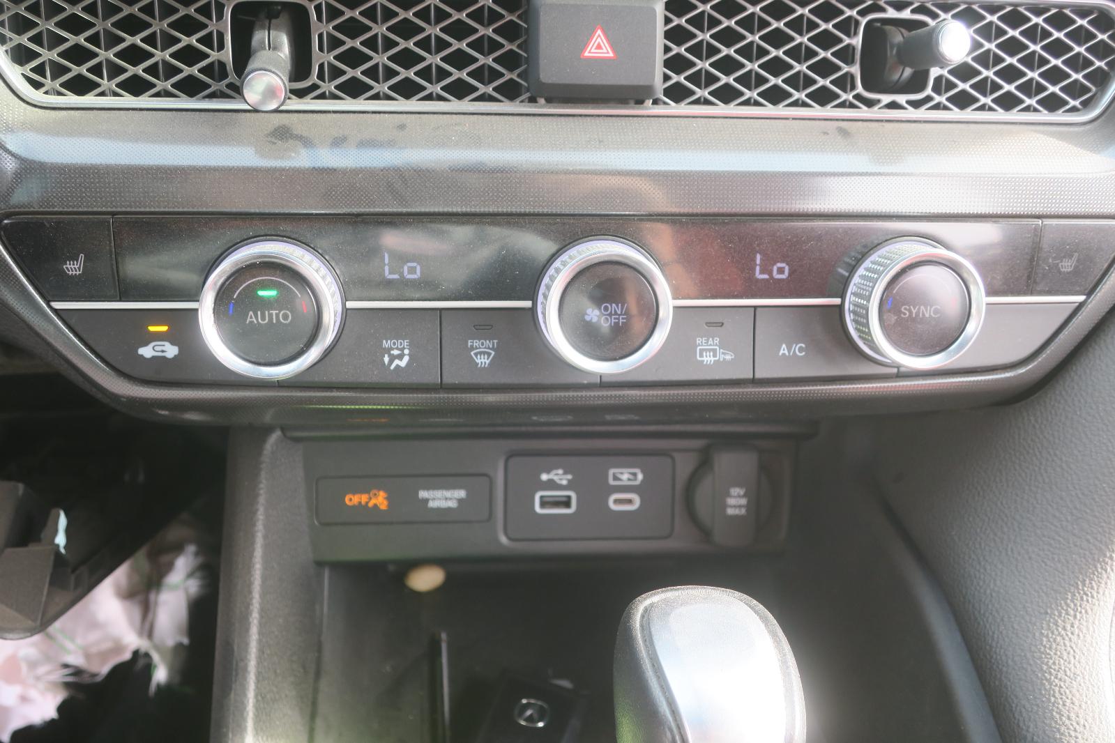 2024 Acura Integra -- Photo 11