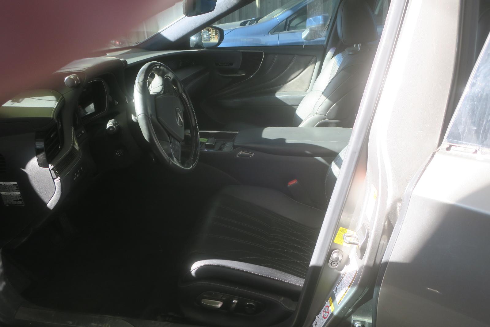 2018 Lexus Ls500 -- Photo 5