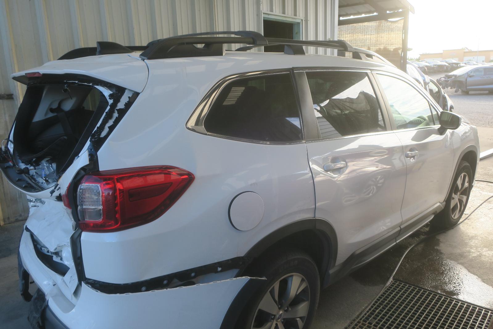 2020 Subaru Ascent -- Photo 9