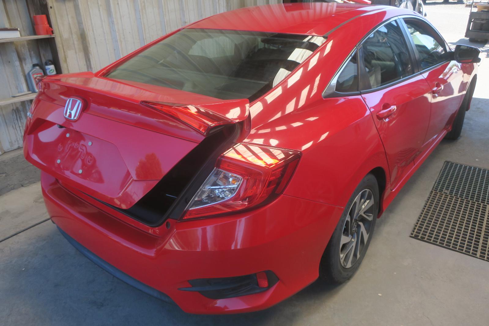 2016 Honda Civic -- Photo 3