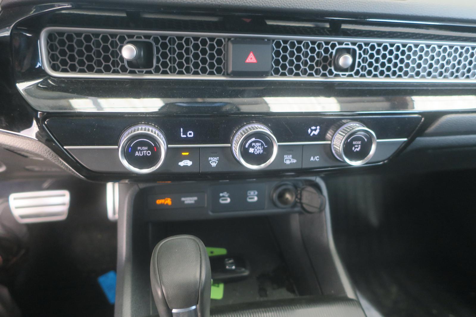 2026 Honda Civic -- Photo 12