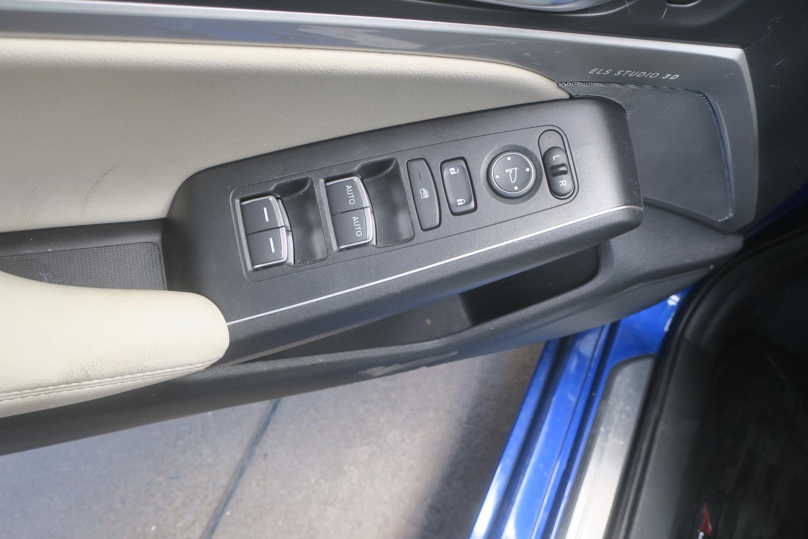 2023 Acura Integra -- Photo 9