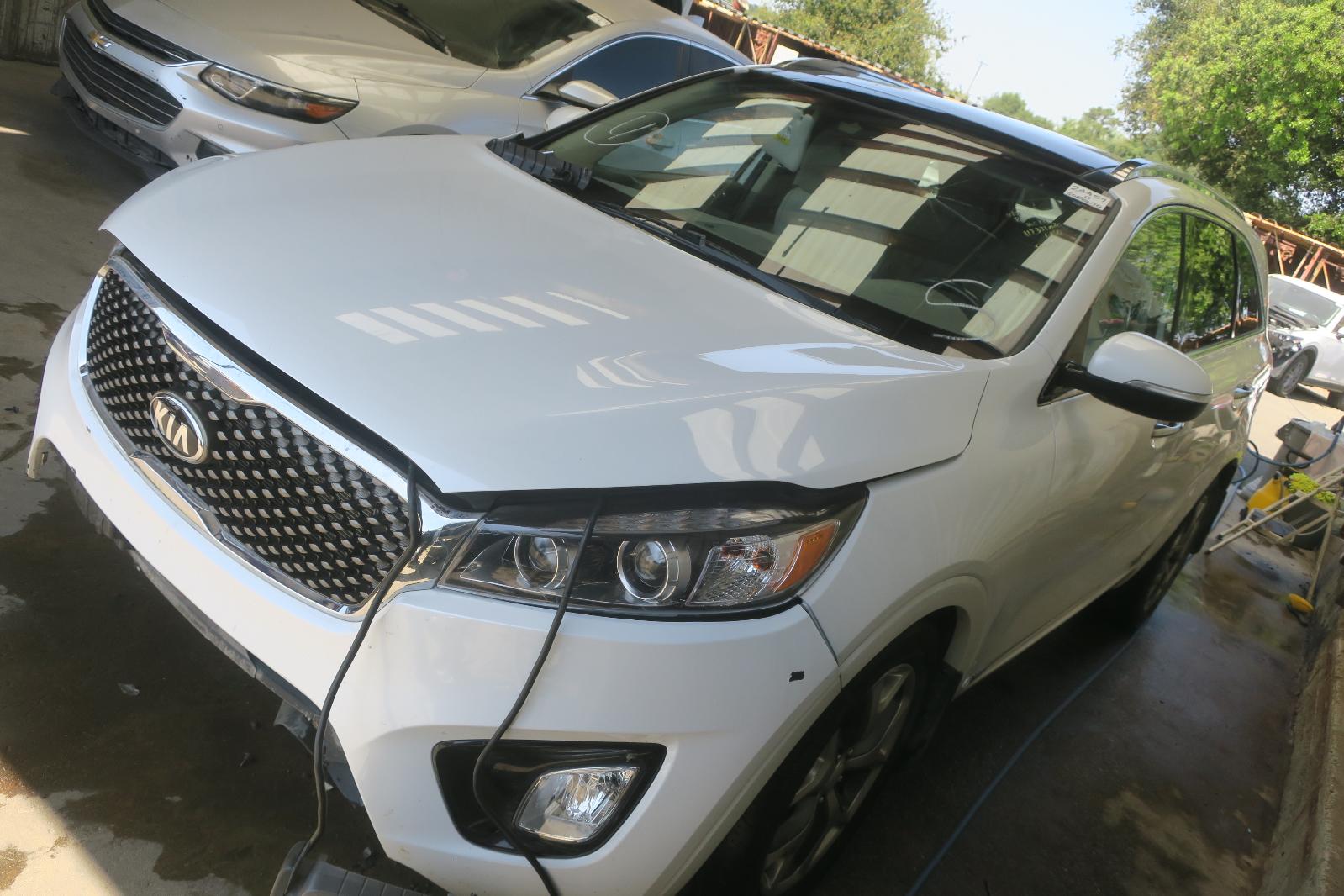 2017 Kia Sorento -- Photo 1