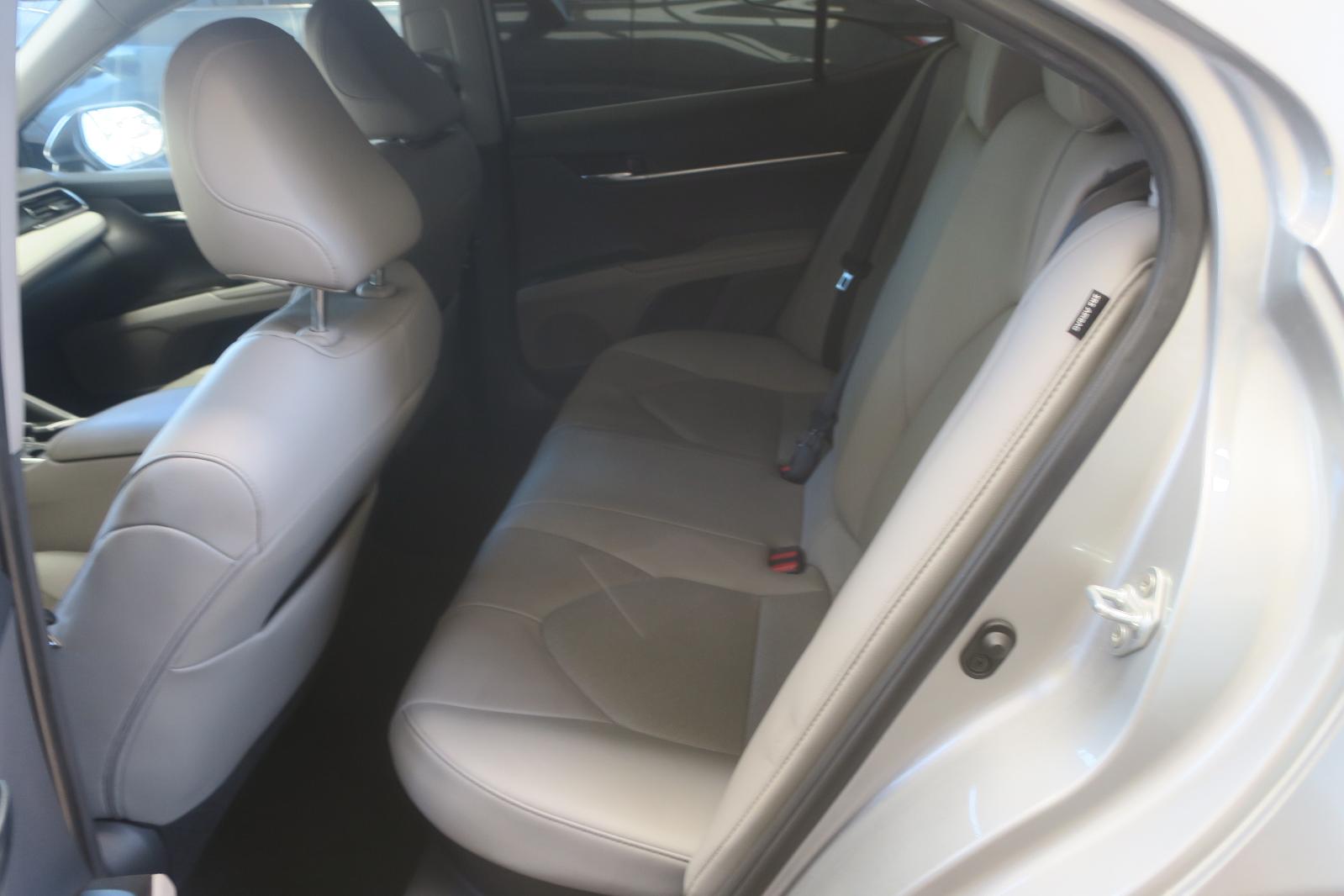 2021 Toyota Camry -- Photo 8