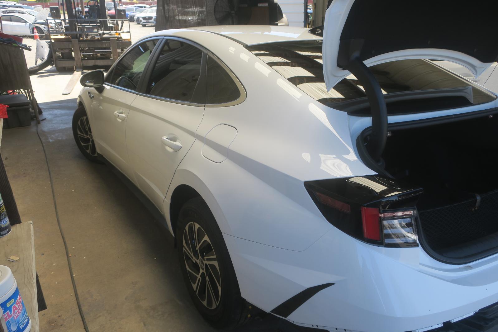 2026 Hyundai Sonata -- Photo 2