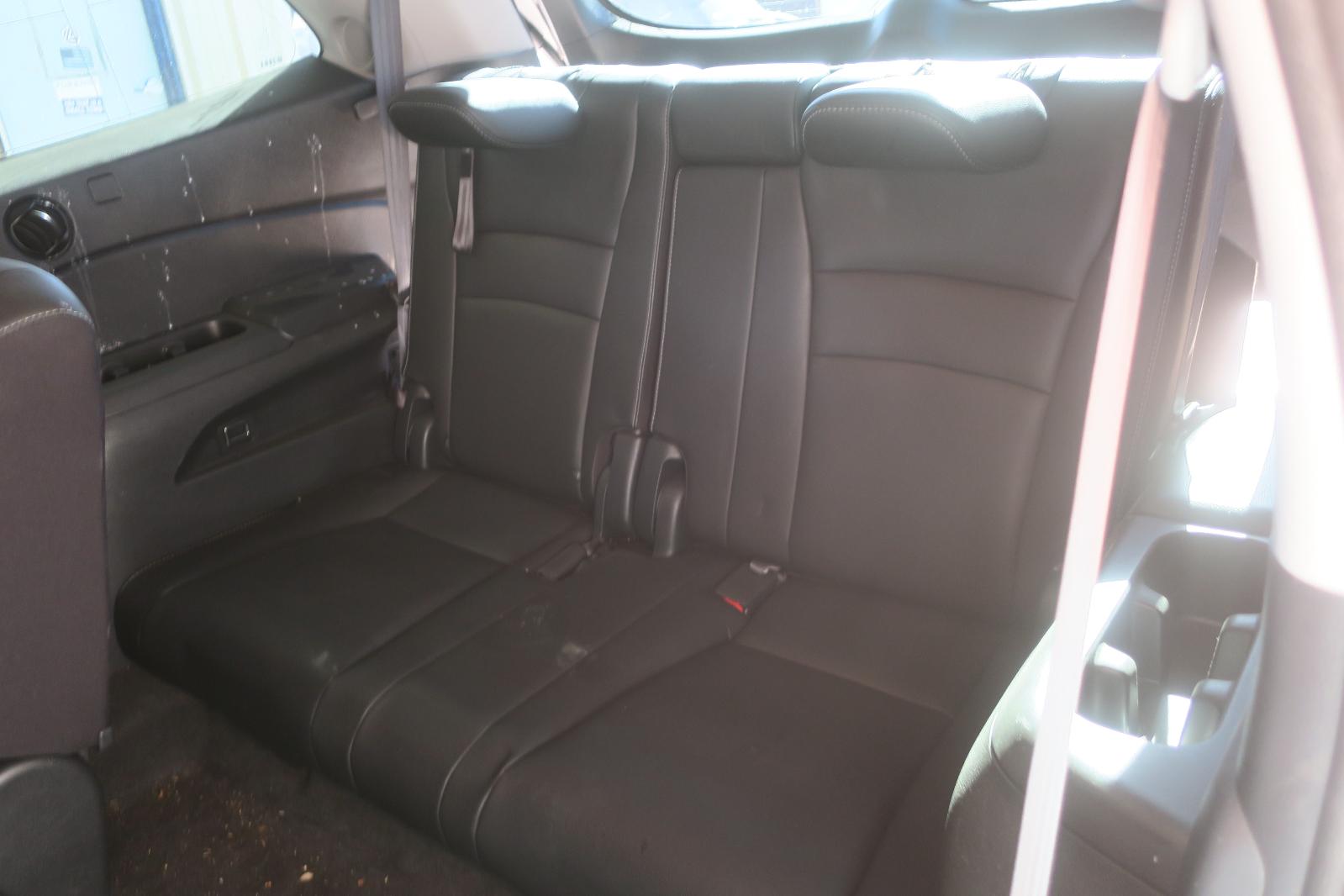 2016 Honda Pilot -- Photo 9