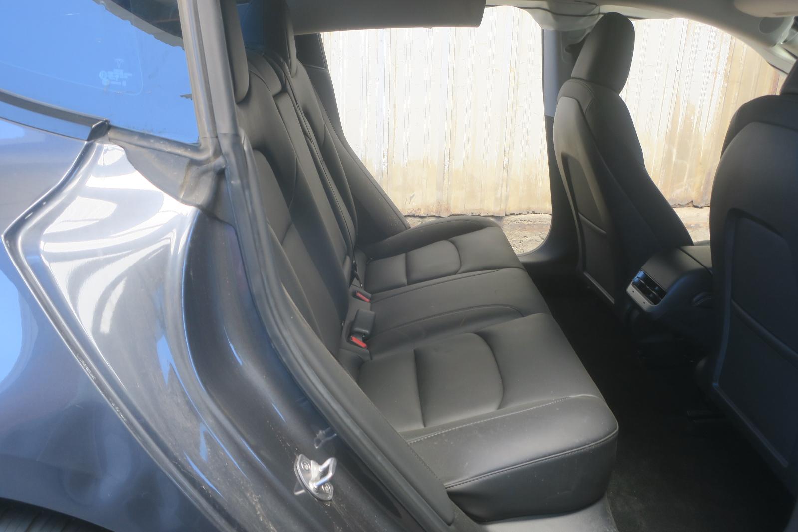 2023 Tesla Model 3 -- Photo 13