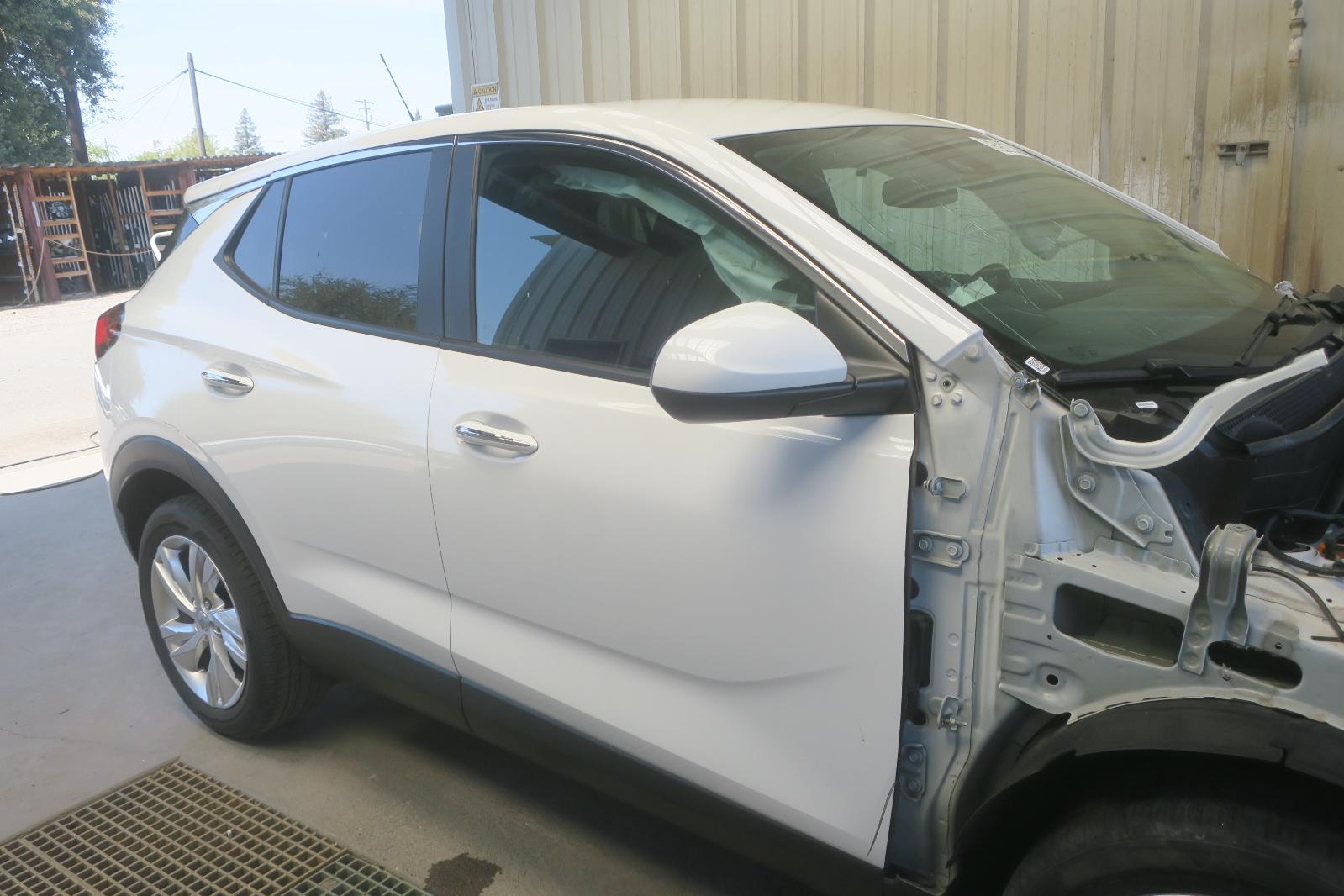 2025 Buick Encore GX -- Photo 4