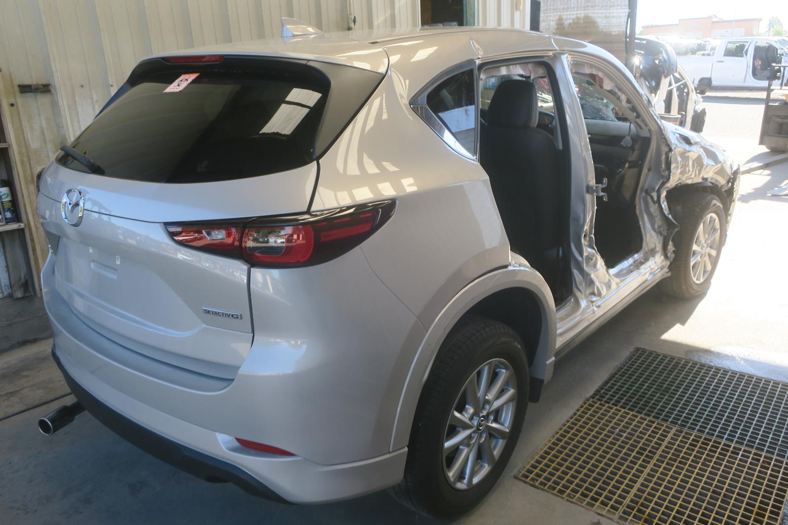 2024 Mazda CX-5 -- Photo 3
