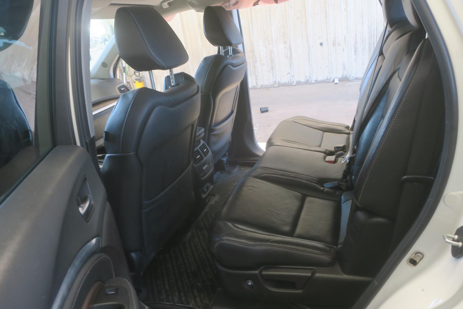 2020 Acura MDX -- Photo 8