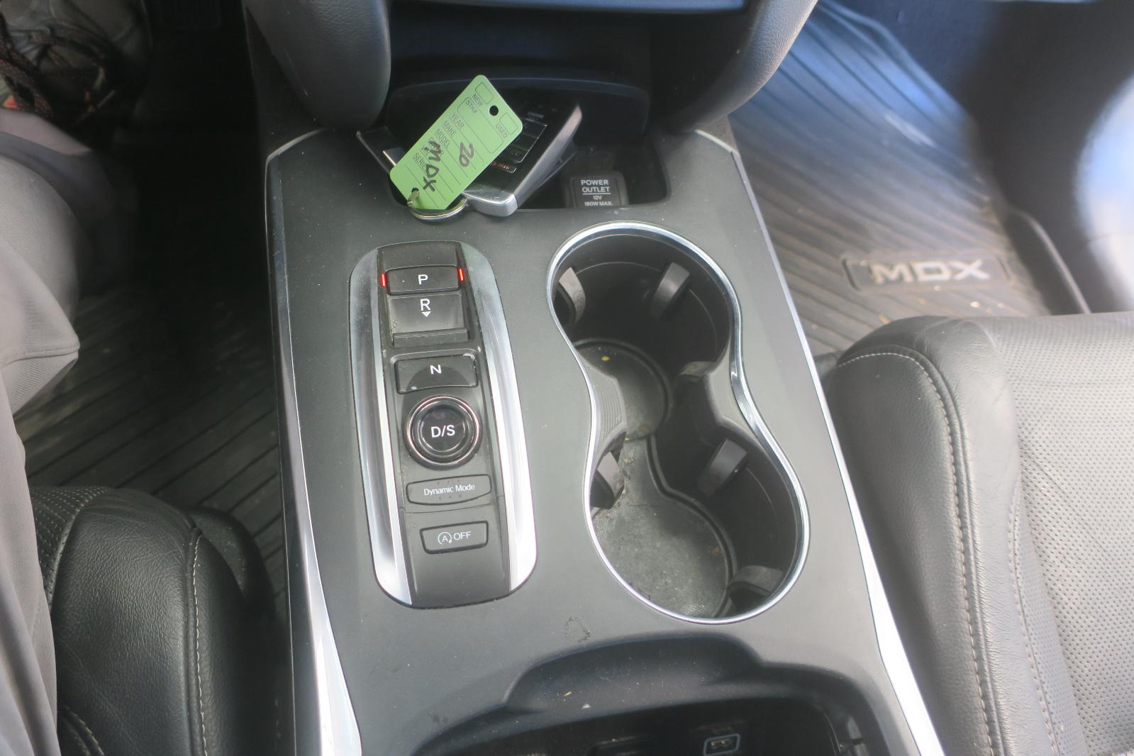 2020 Acura MDX -- Photo 15