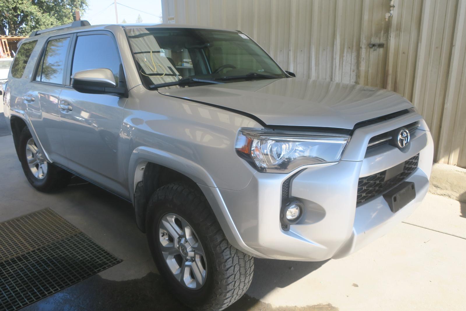 2021 Toyota 4Runner -- Photo 4