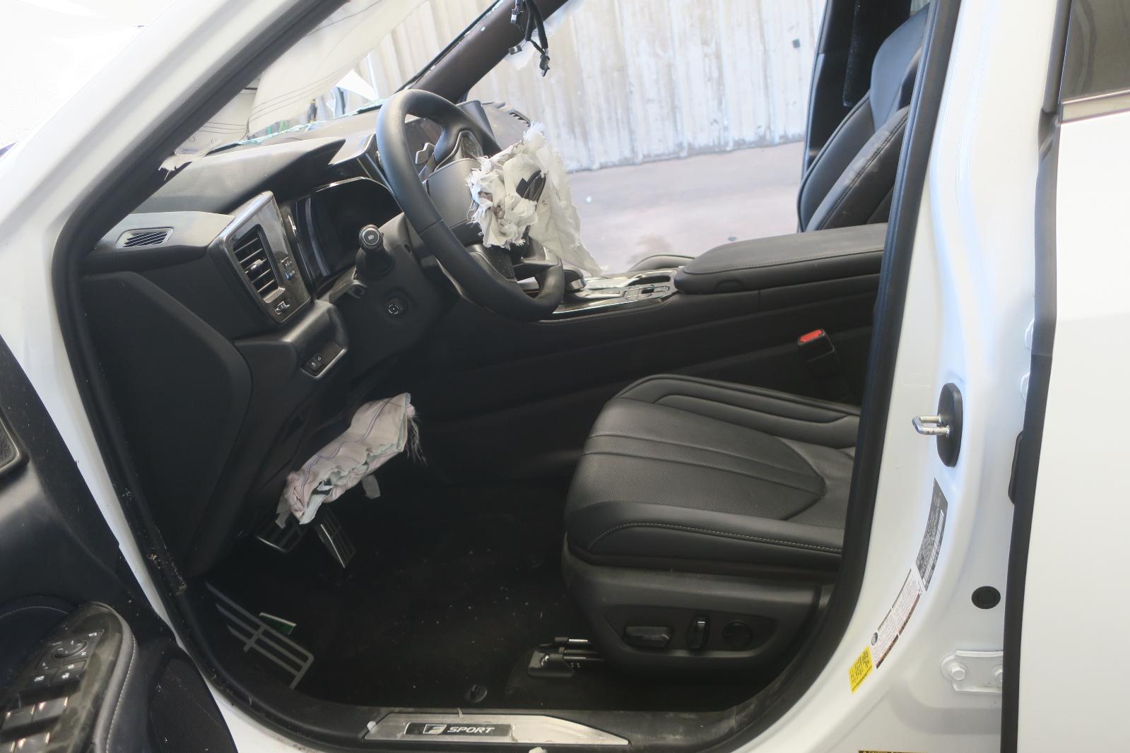 2026 Lexus Nx350h -- Photo 5