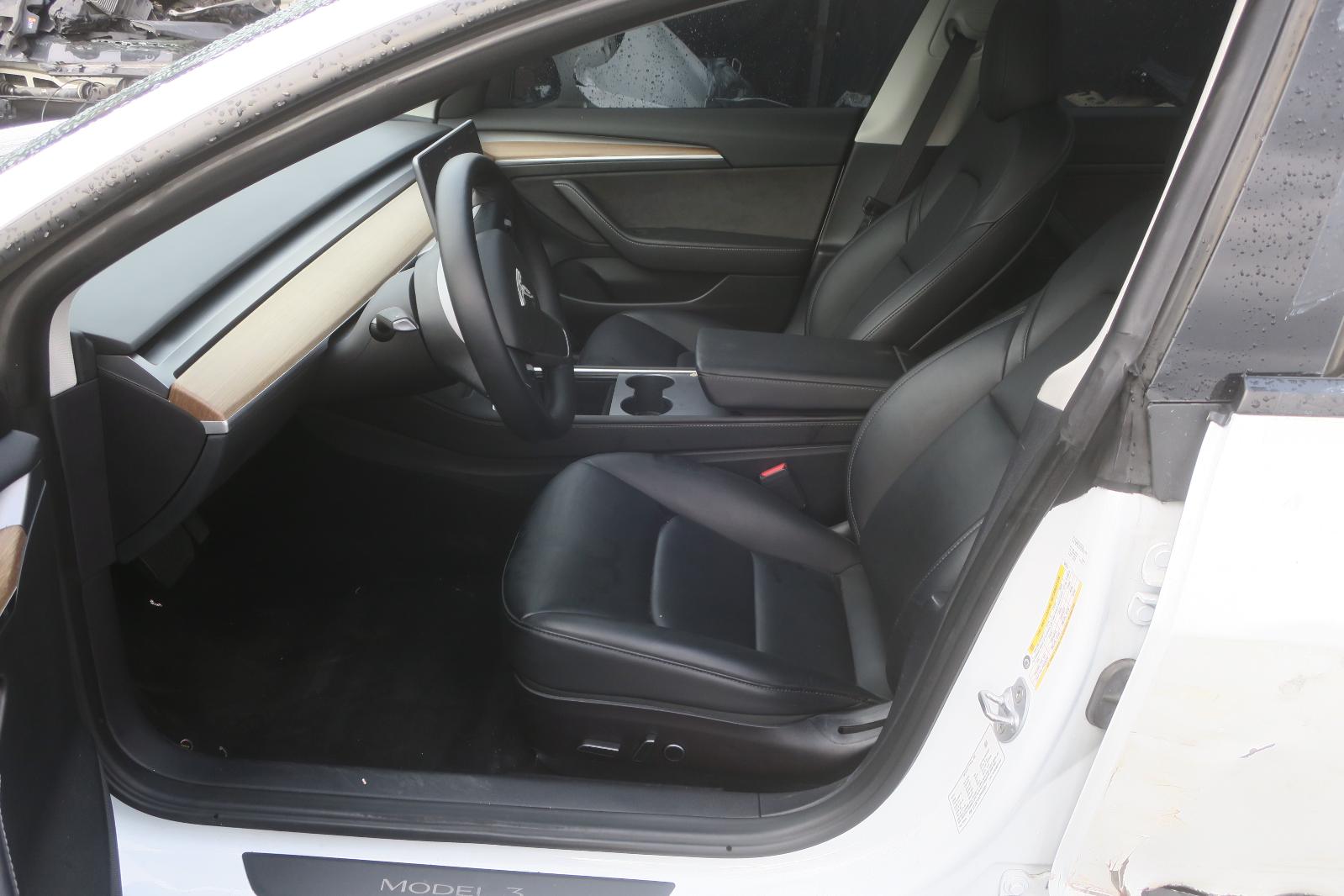 2023 Tesla Model 3 -- Photo 5