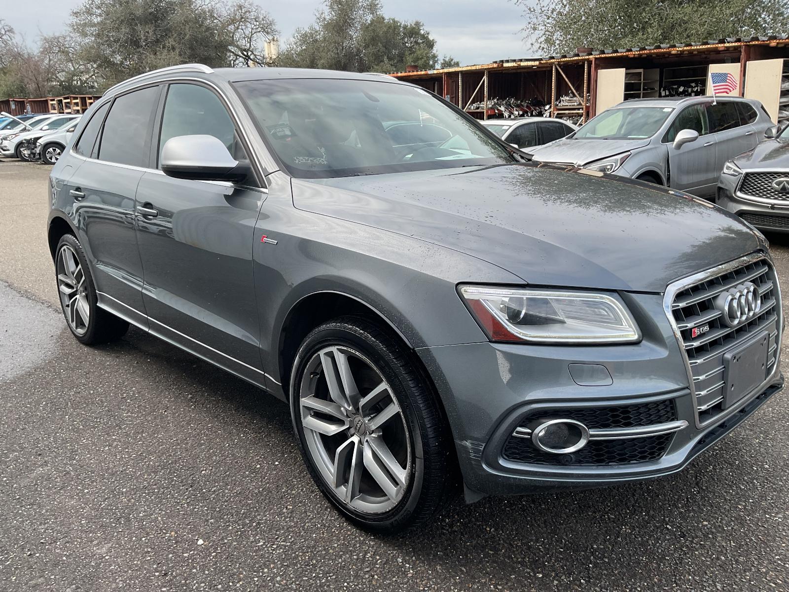 2014 Audi SQ5 Premium Plus