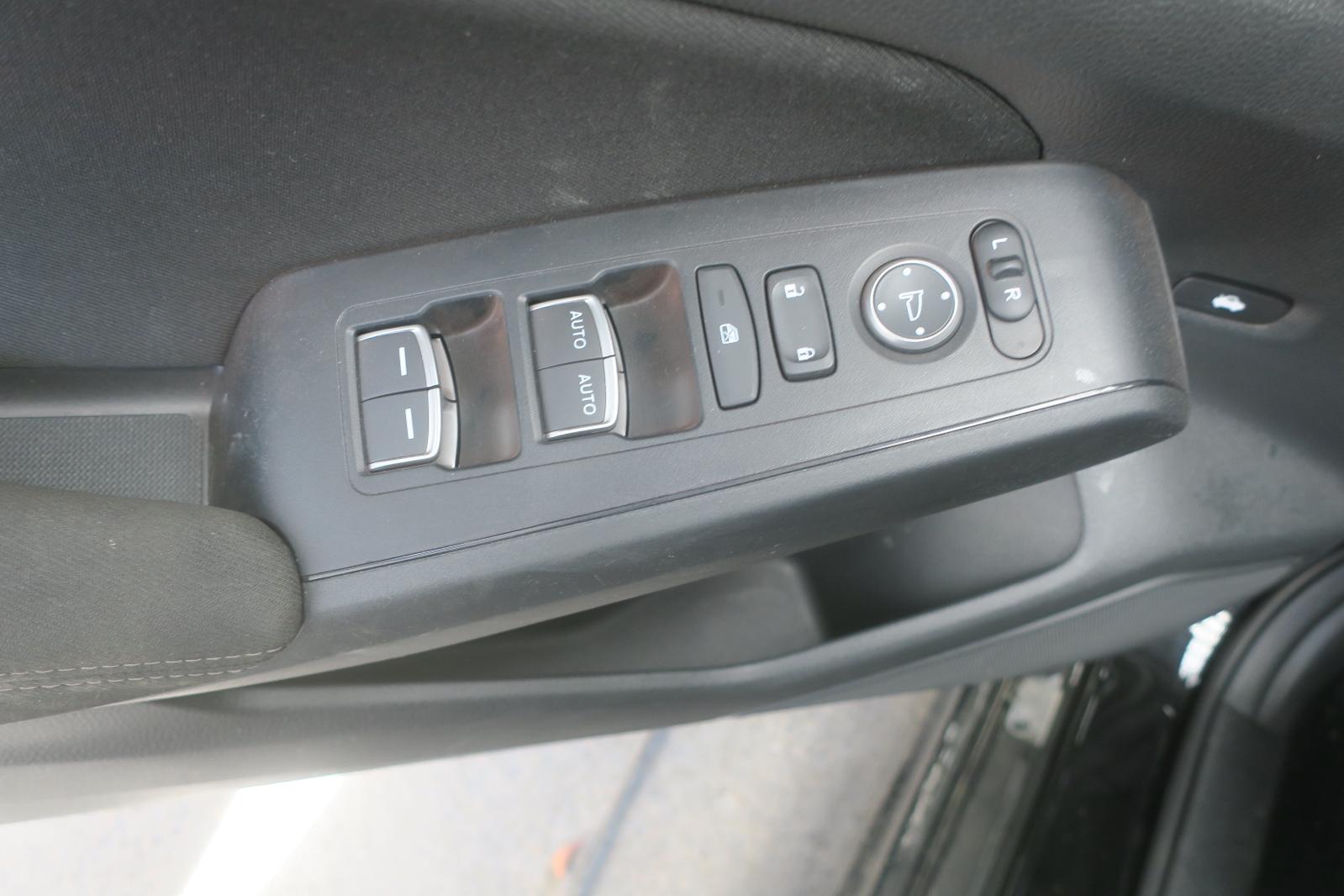 2026 Honda Civic -- Photo 9