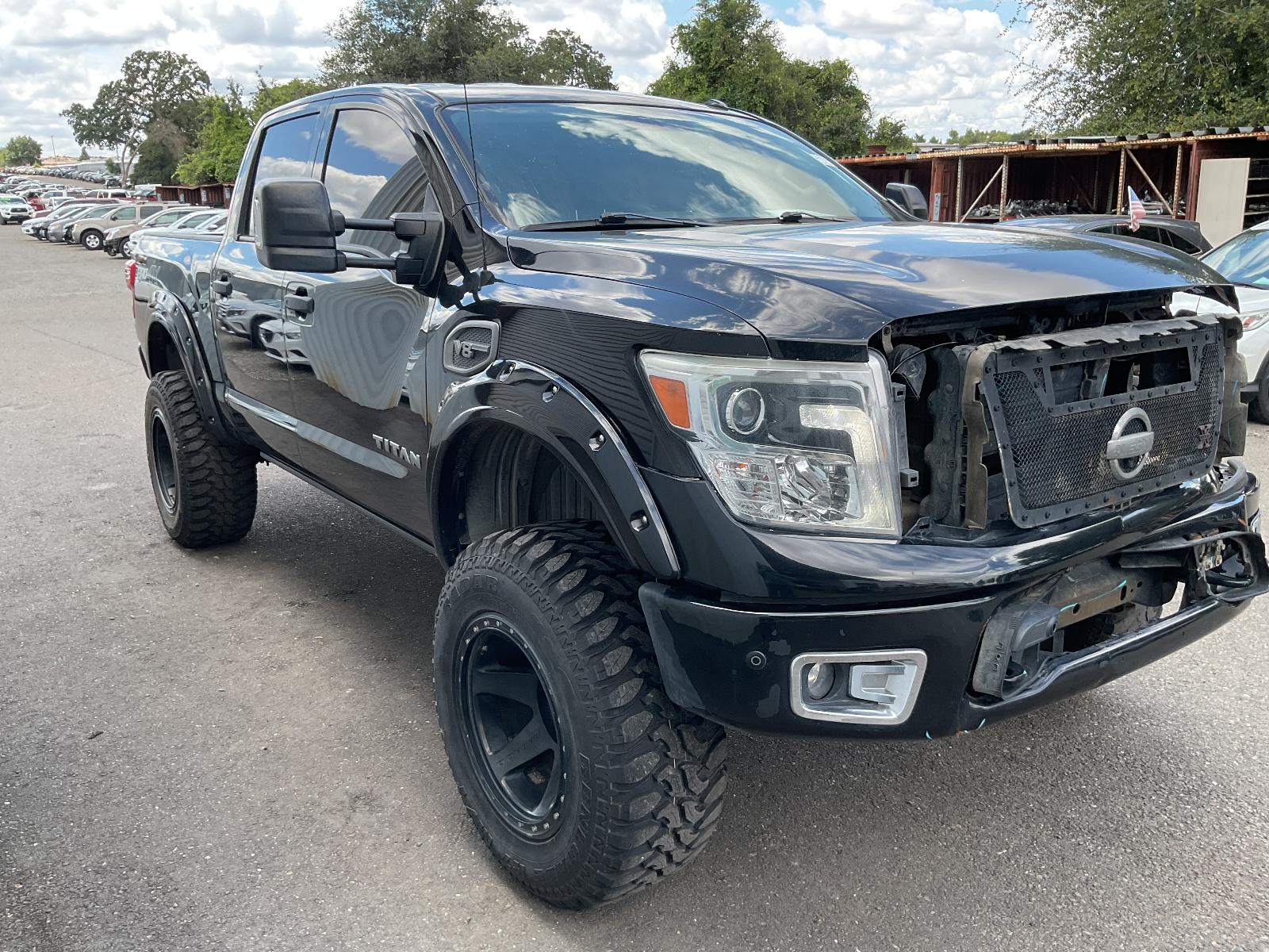 2017 Nissan Titan