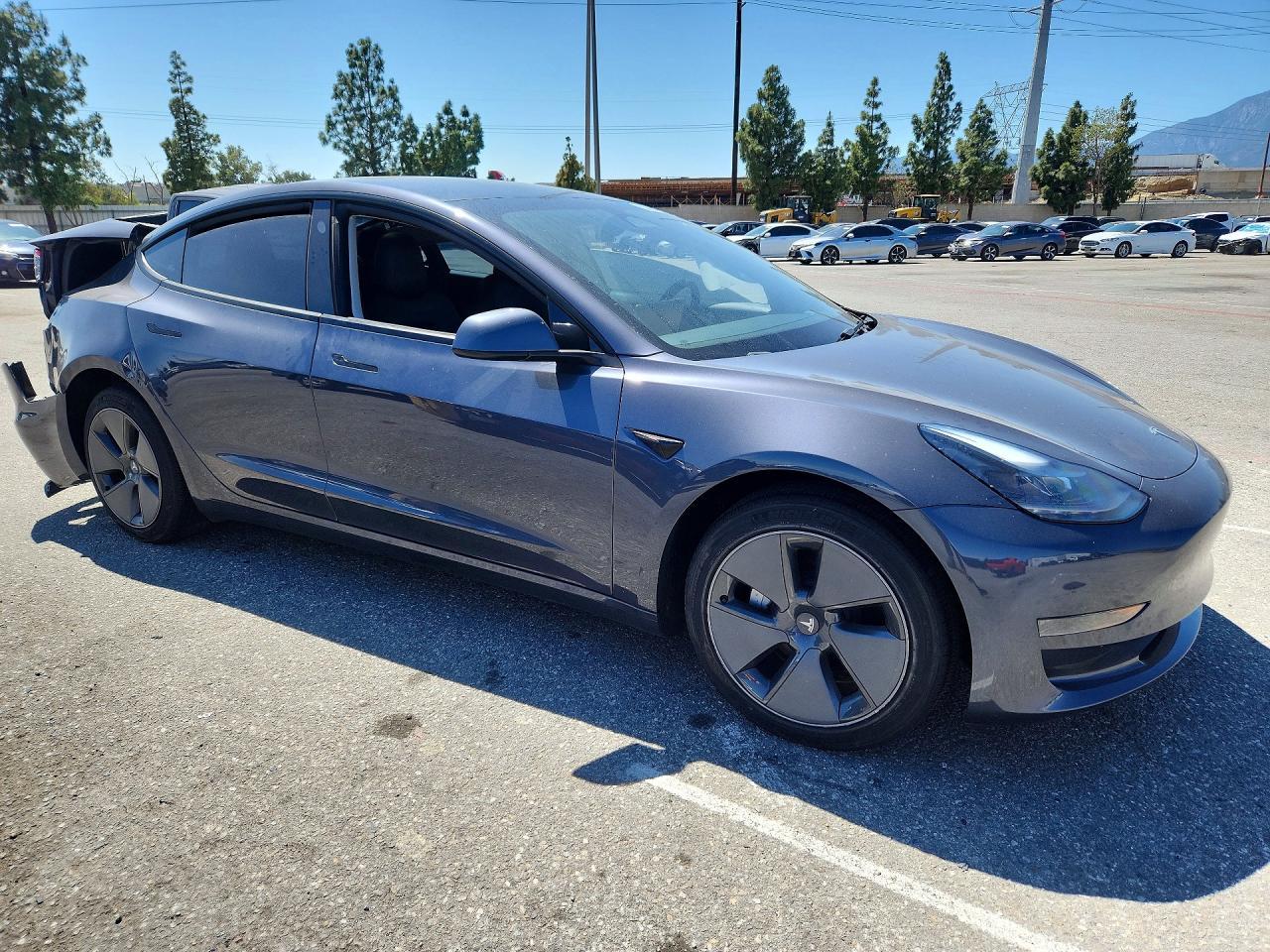 2023 Tesla Model 3 -- Photo 4