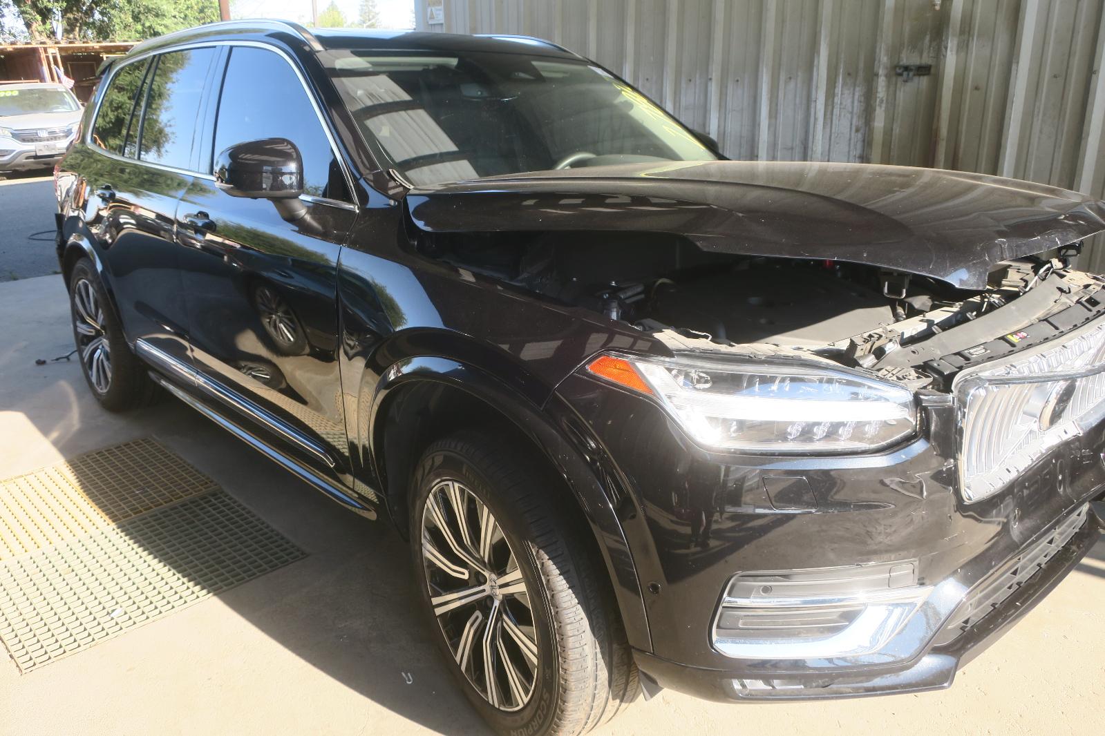 2024 Volvo XC90 -- Photo 4