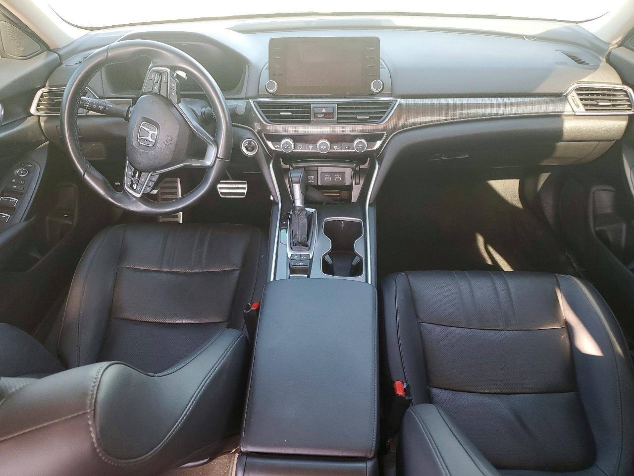 2022 Honda Accord -- Photo 8