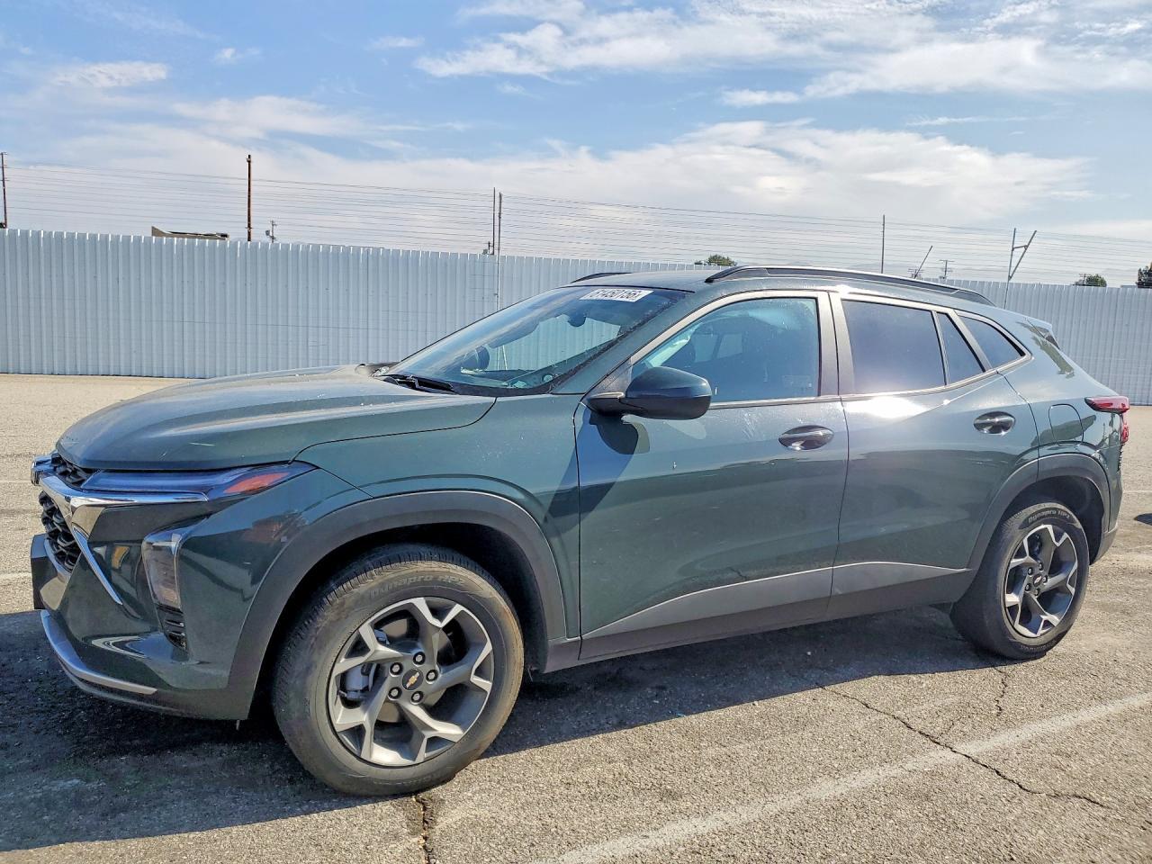 2025 Chevrolet Trax -- Photo 1