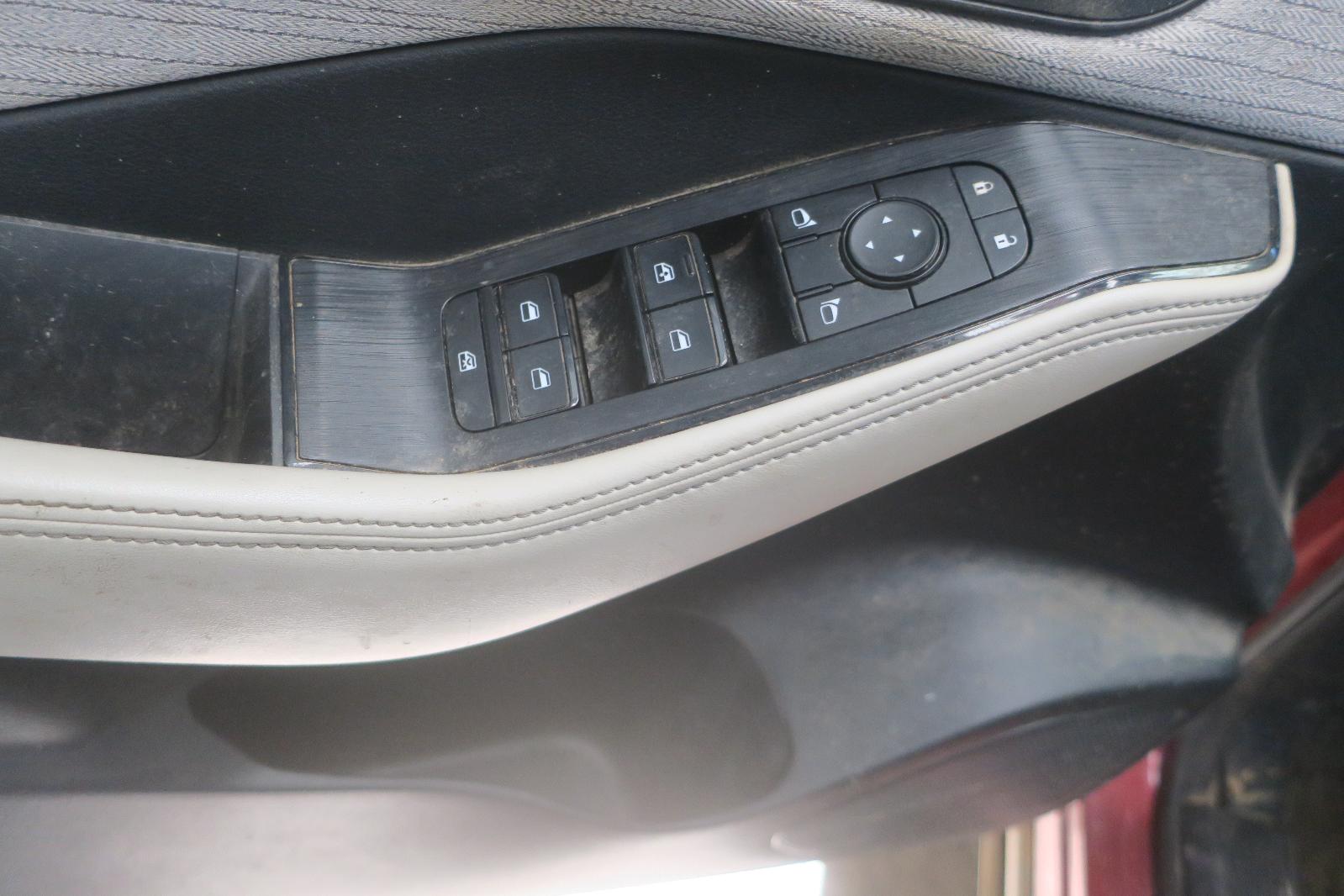 2023 Nissan Rogue -- Photo 9