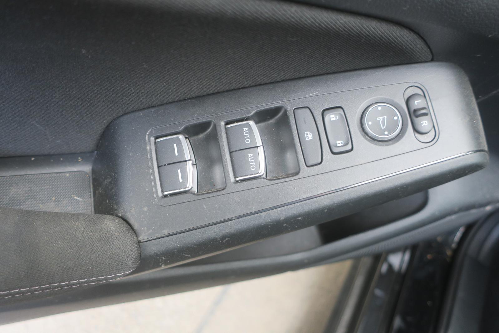 2023 Honda Civic -- Photo 9