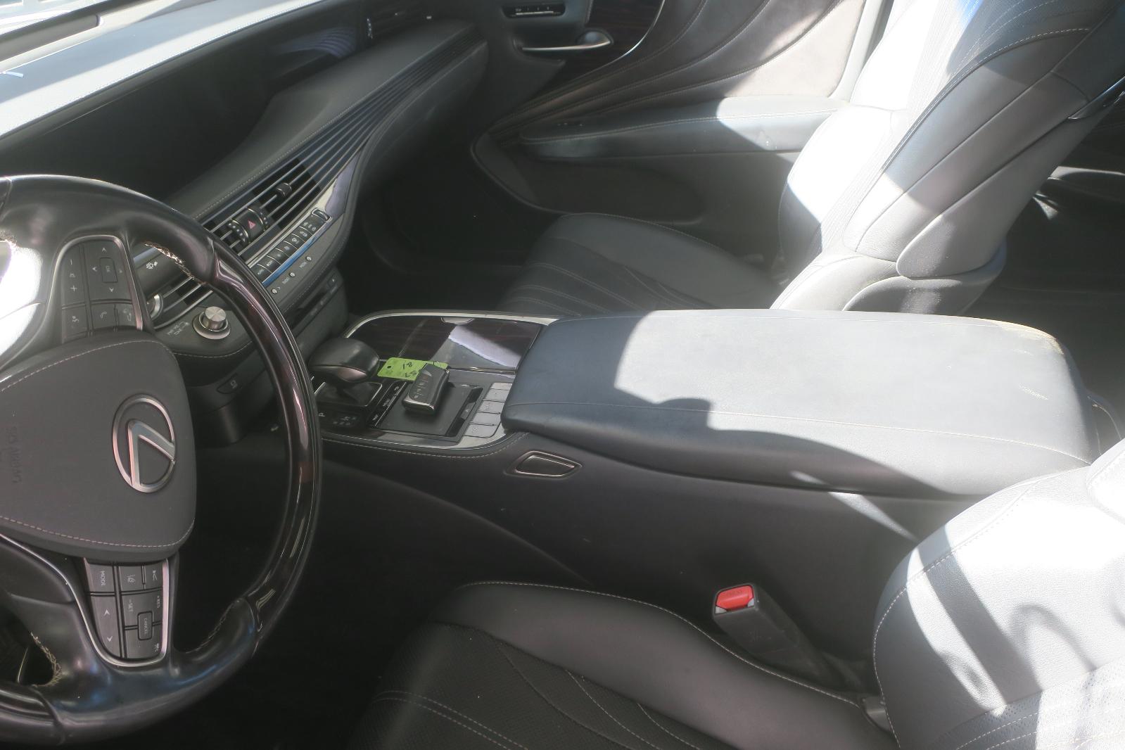 2018 Lexus Ls500 -- Photo 7
