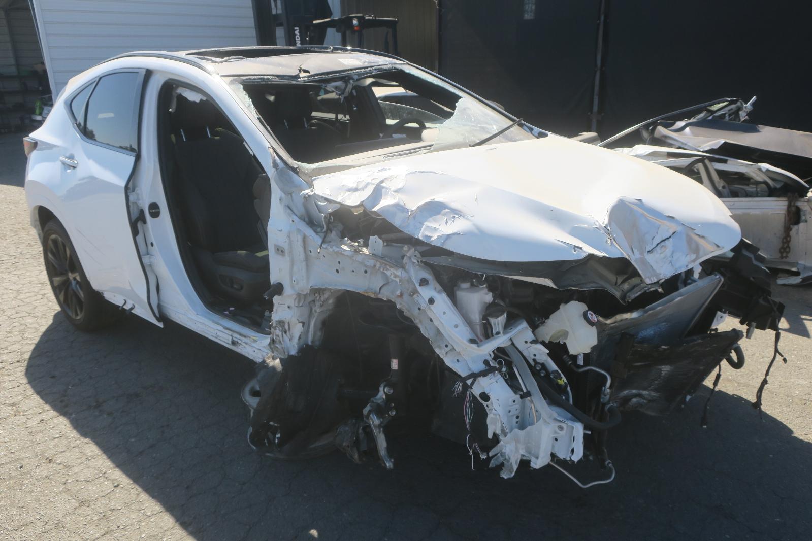 2026 Lexus Nx350h -- Photo 4