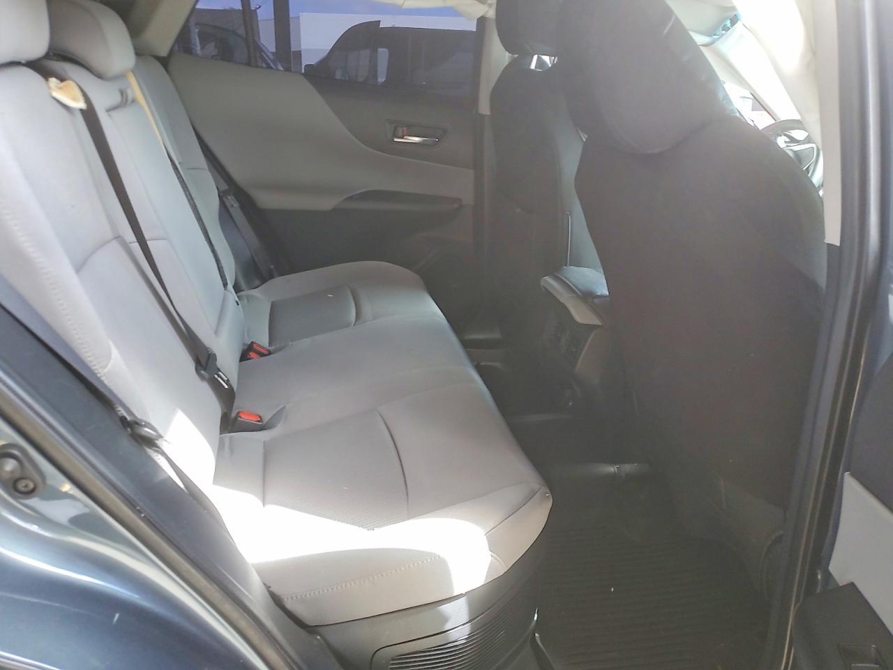 2023 Toyota Venza -- Photo 10