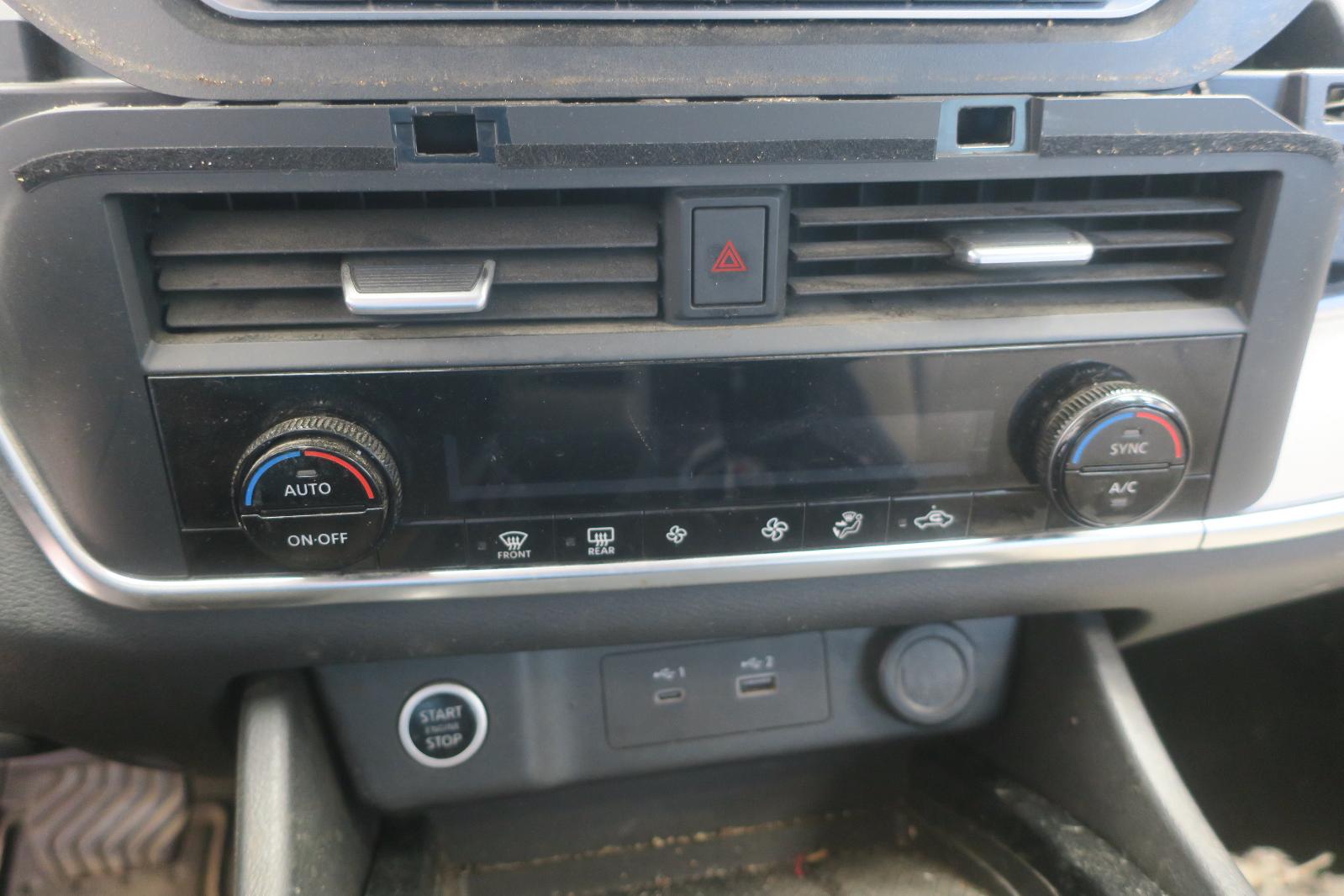 2023 Nissan Rogue -- Photo 12